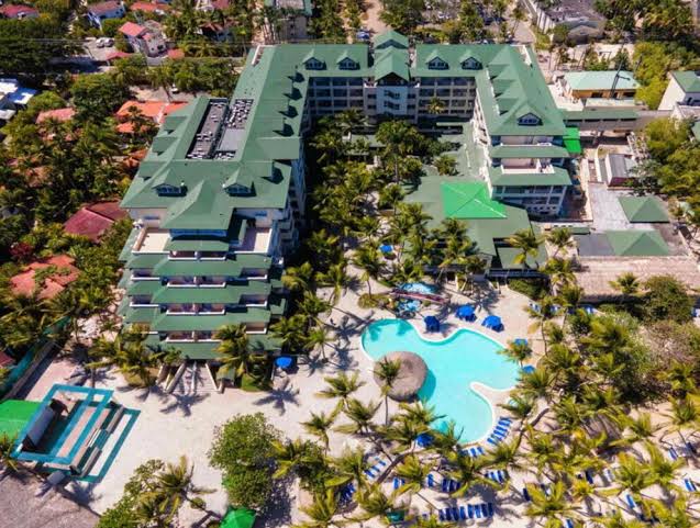 Coral Costa Caribe Beach Resort